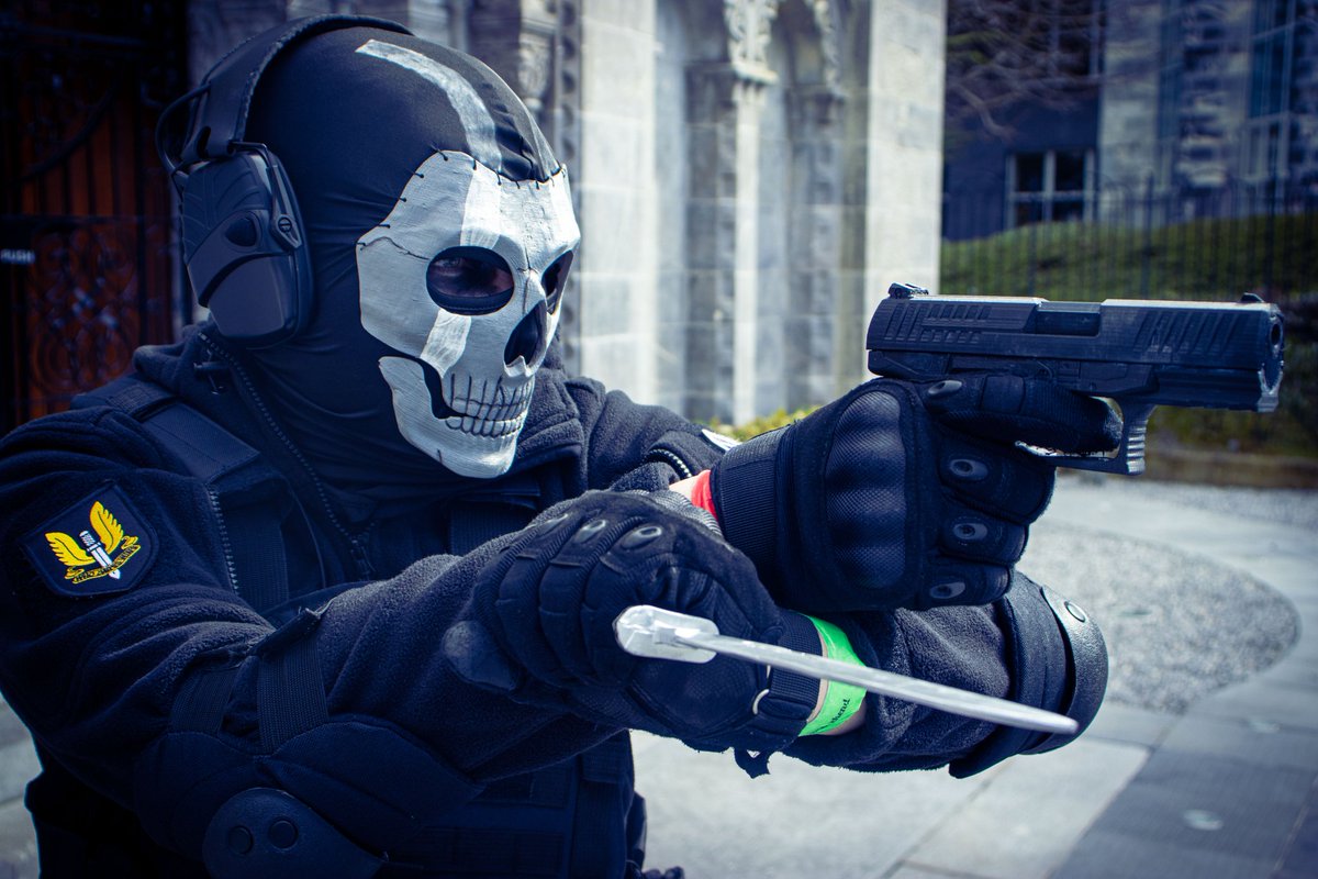 Tai_Spectre97's tweet photo. A quick knife๐ก and Pistol combo๐ซ as seen in old school Modern Warfare.
#Ghost #GhostCosplay #GhostCosplayer #Cosplay #Cosplayer #CallOfDuty #CallOfDutyCosplay #CallOfDutyCosplayer #Gaming #GamingCosplay #GamingCosplayer #FPS #ModernWarfare #SAS https://t.co/ZQC8Nrxqh2