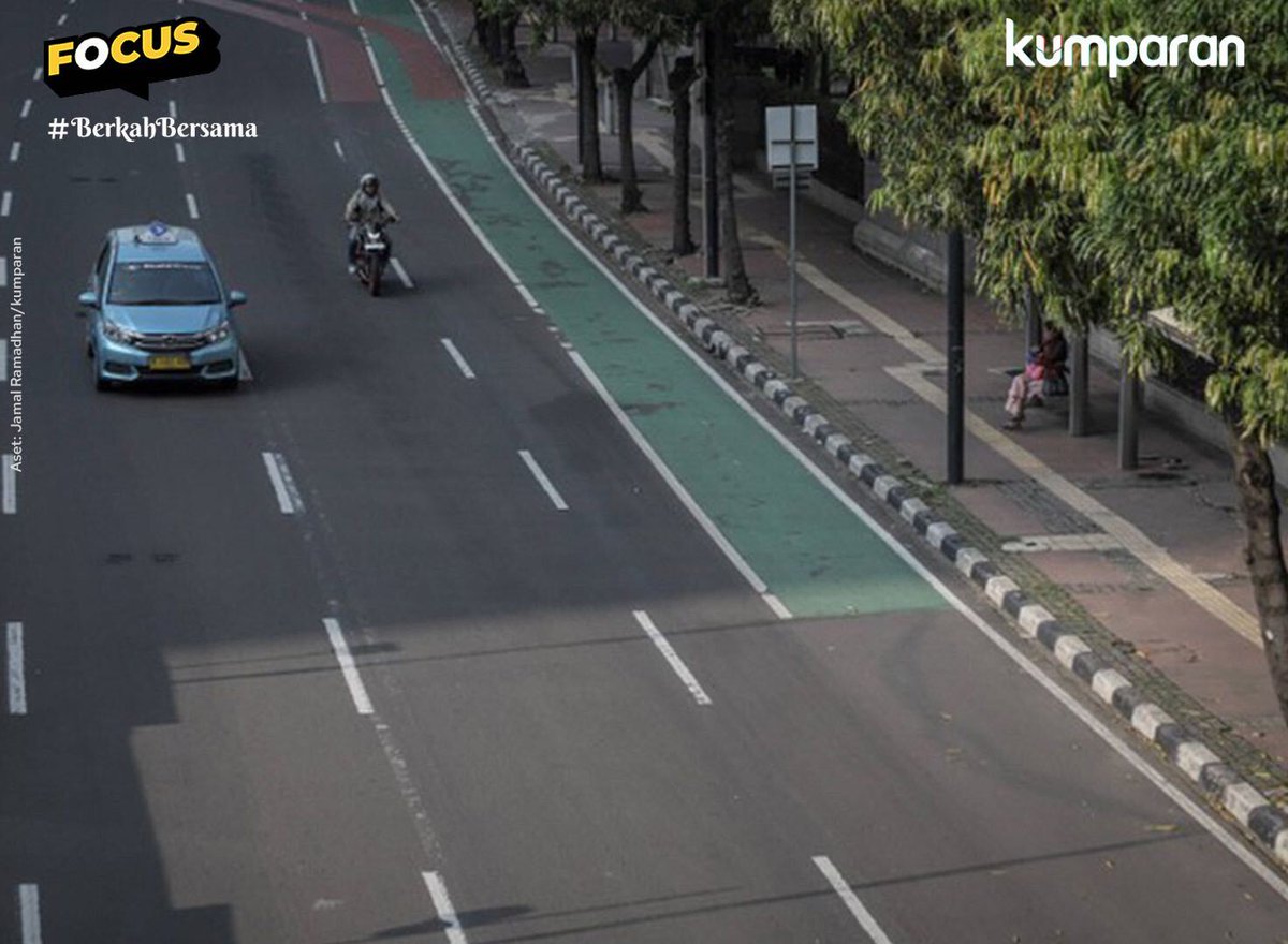 kumparan's tweet photo. Jasa Marga mencatat lebih dari 1,2 juta kendaraan meninggalkan Jabodetabek pada mudik lebaran Idul Fitri 1444 H. Hal ini berdampak pada lengangnya lalu lintas di sejumlah jalan protokol di Jakarta. #focus #lebaran #news #postr https://t.co/9jlB3G6lqx https://t.co/d9fQ5j6IJJ