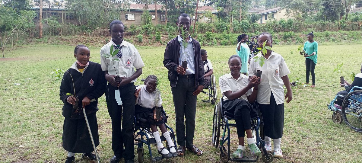 lensydan's tweet photo. Let's invest from the soils
#Inclusion_is also in the art of planting trees 
#HappyEarthDay2023 https://t.co/R9uEReadYF