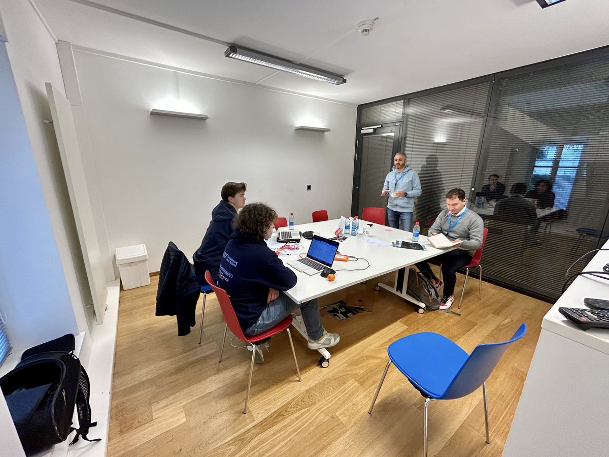 Luxembourg Tech School tweet media