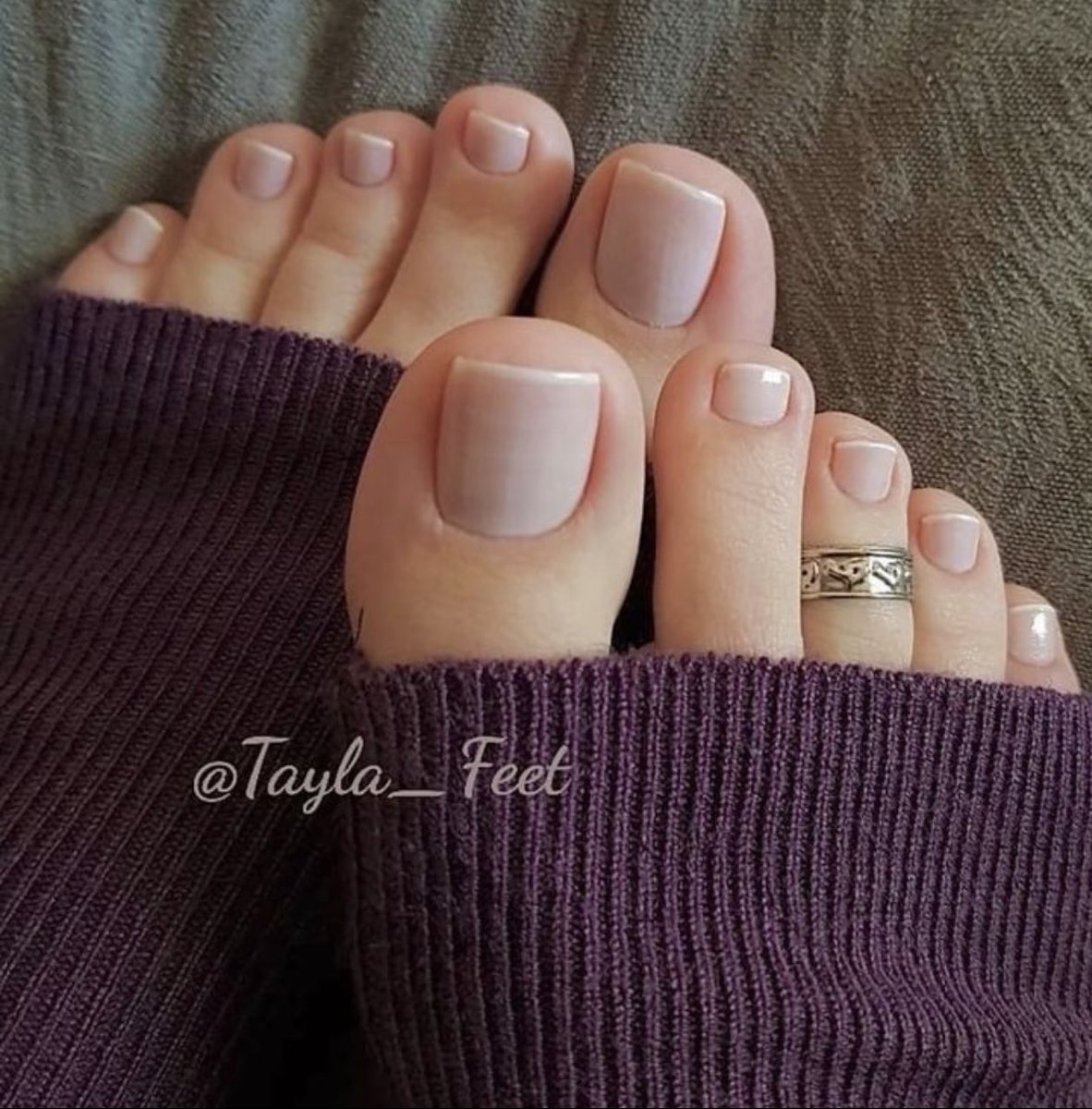 Love_cute_toes's tweet photo. 😍 https://t.co/4cW3GF29Sf