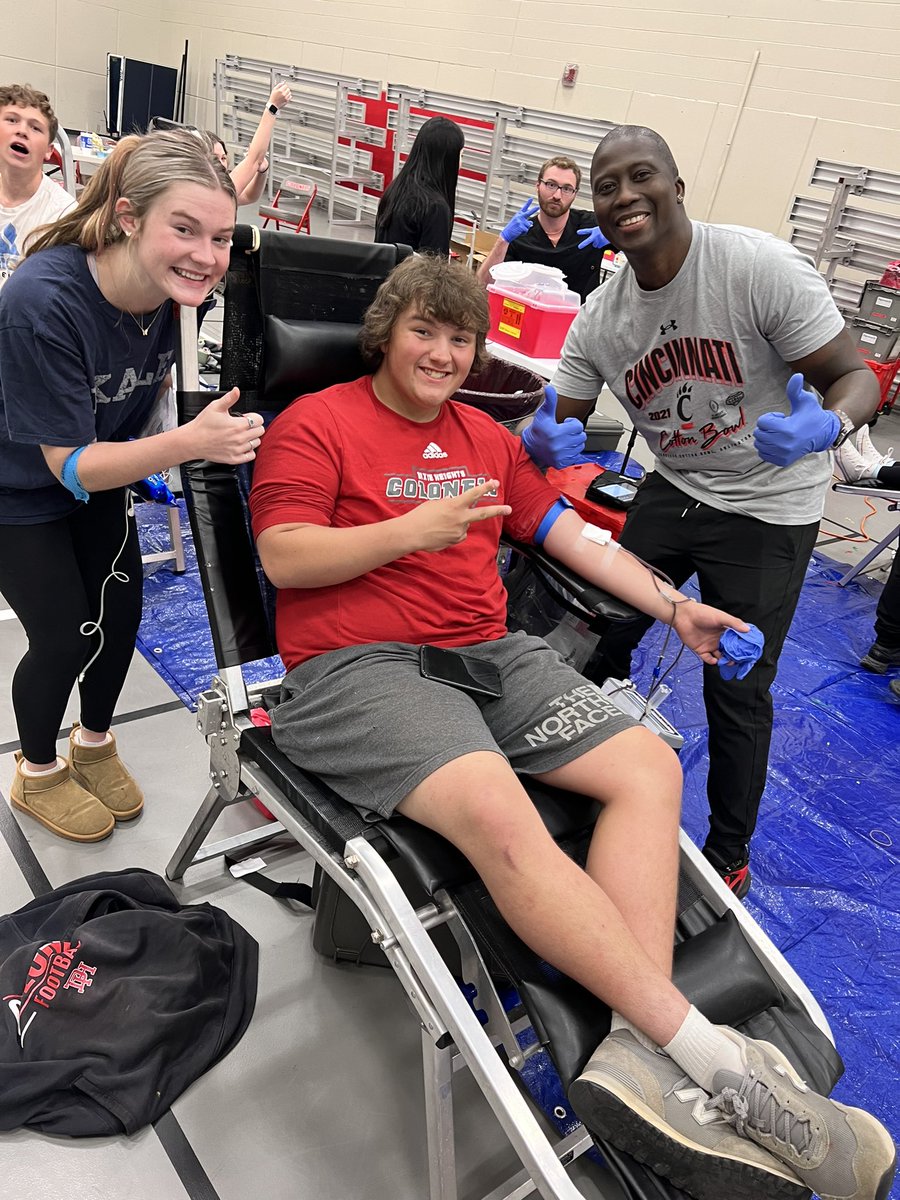 dixie_business's tweet photo. Successful Blood Drive. So proud of these young donors. https://t.co/n9z1mL88aY
