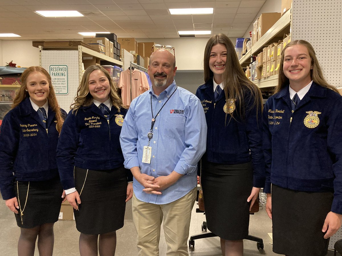 KarstynC's tweet photo. Thank you @TractorSupply for hosting @NationalFFA for a fun day of conversation and tours! https://t.co/U3ytsQmfWq