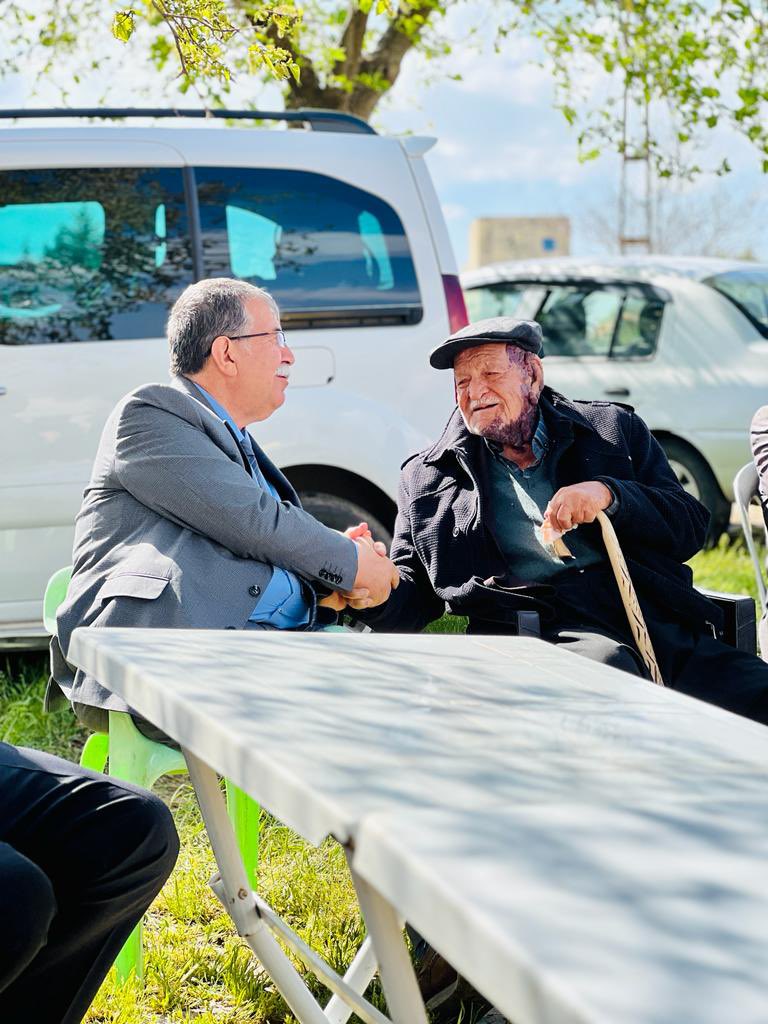 Sana Söz Baharlar Gelecek.