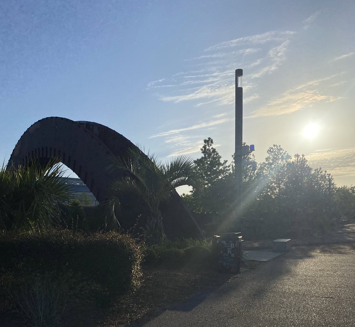 geauxnatural's tweet photo. #RustyRainbow
#RustyBridge
#Sunrise
#Photography
#IntheElements https://t.co/b6uR5EfQ4c