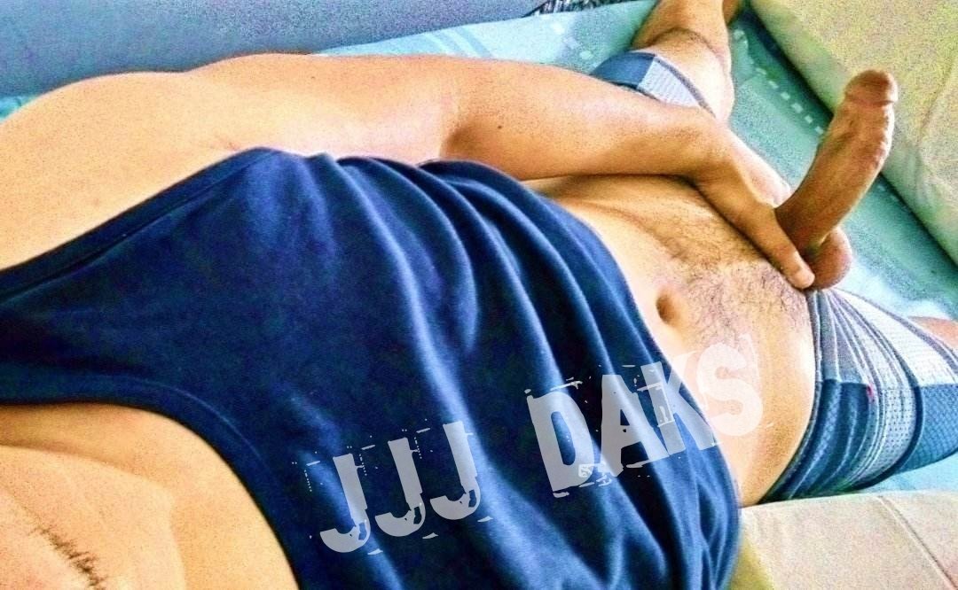 jjj_daks's tweet photo. Gwapo tignan ng burat ko dito oh. Gusto mo bang upuan? 

Isusubo o uupuan nang sagad? https://t.co/RMeLbLY7xd