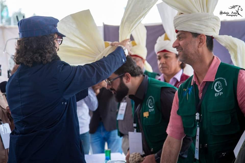 اسلام محبت امن.  اخوت و بھائی چارے کا درس دیتا ہے

#HBDSahibzadaSultan422