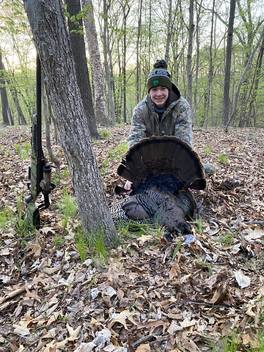 RyanJCallahan1's tweet photo. Daniel and I took a great π¦ this morning on #CallahanFarms and #TurkeyRidge!!! https://t.co/fO9K22ndHP