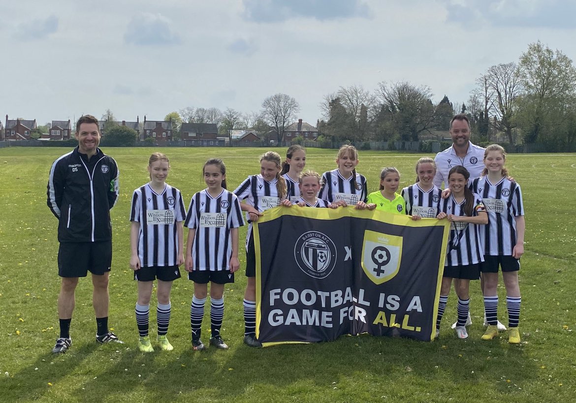 BarntonJuniors's tweet photo. ⚪️⚫️Barnton Juniors U12 Girls⚫️⚪️

⚽️Mid-Cheshire Europa League⚽️

⚽️🖤🤍🏆Champions🏆🖤🤍⚽️ https://t.co/UNpEAwBEai