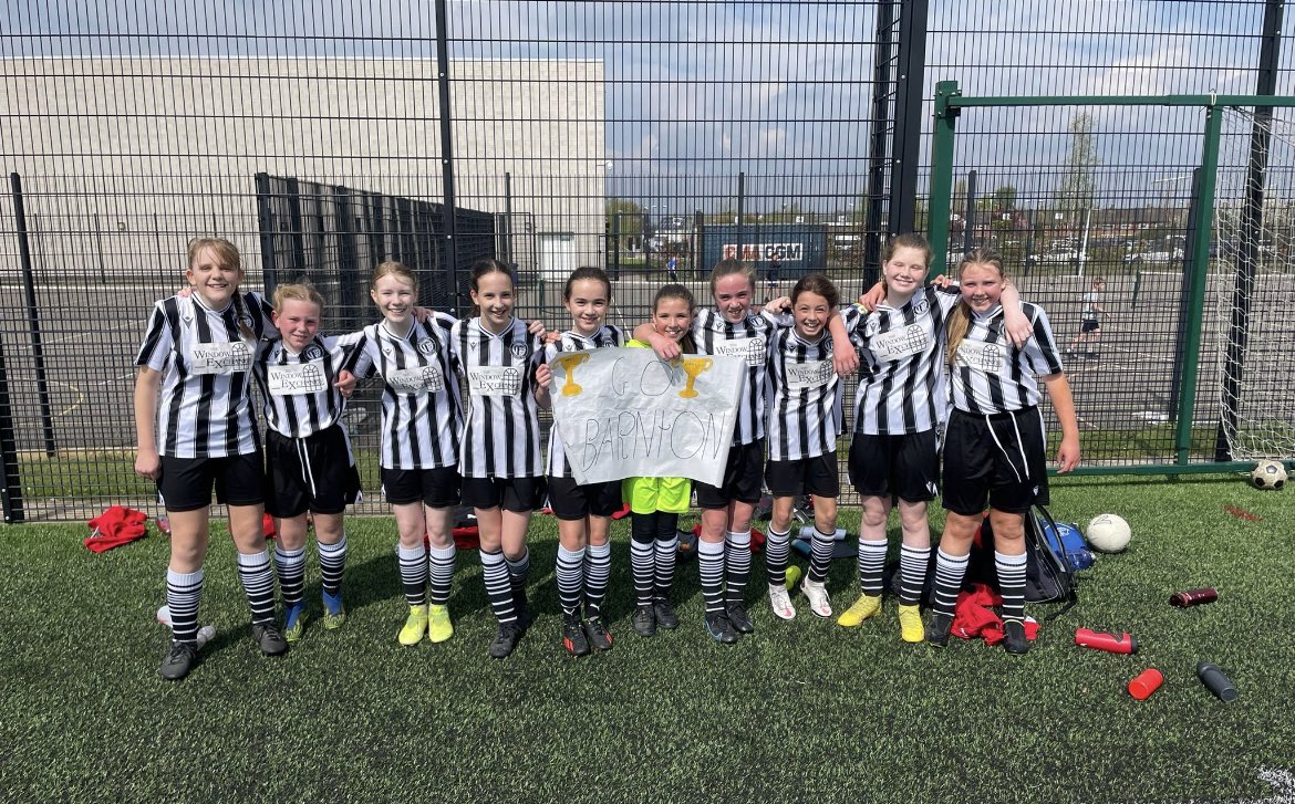 BarntonJuniors's tweet photo. ⚪️⚫️Barnton Juniors U12 Girls⚫️⚪️

⚽️Mid-Cheshire Europa League⚽️

⚽️🖤🤍🏆Champions🏆🖤🤍⚽️ https://t.co/UNpEAwBEai