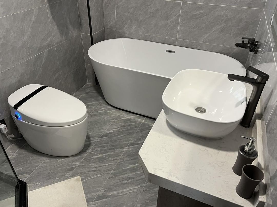 FrankBirachi's tweet photo. Largest 4 Bedroom all ensuite plus Dsq Apartment For Sale in Kileleshwa
Call/Text/Whatsapp 0729177333
4 Beedroom 265m² -Kshs. 24.5M
Backup generator serving both the interior and exterior parts, swimming pool,kids play area , functional fully equipped Gym and the borehole https://t.co/biA6cAhYsB