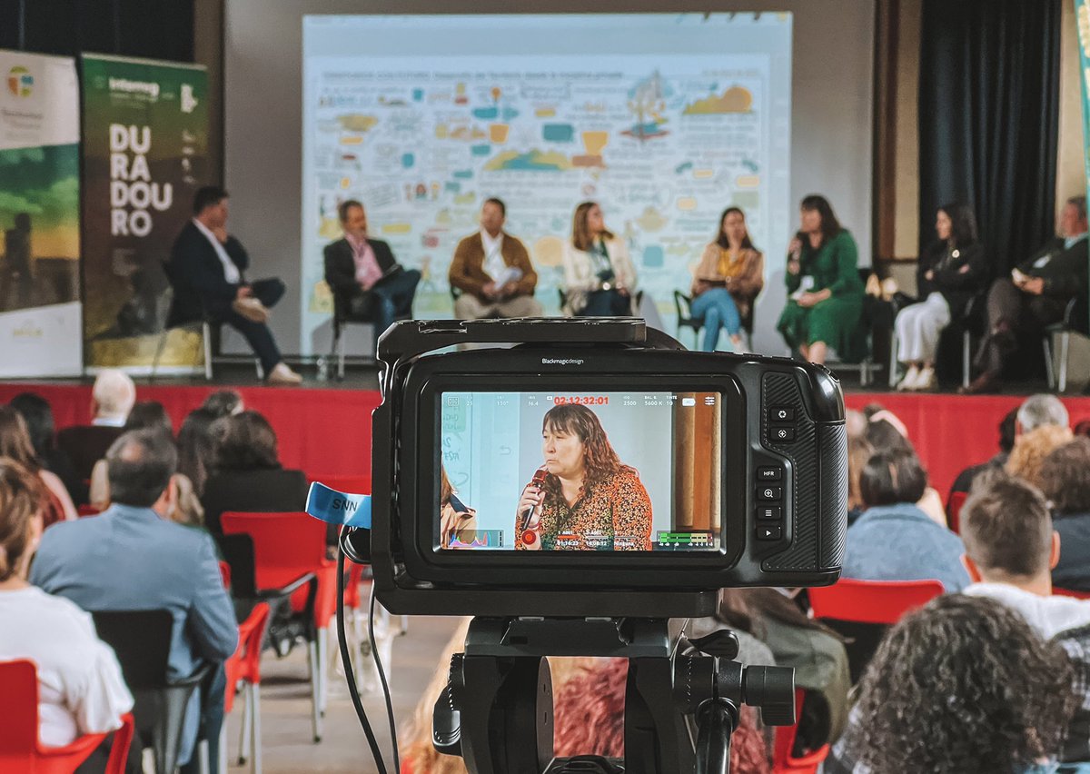 Tal y como ha señalado mi compañera Cristina de <a href="/curiositravel/">Curiositravel</a> de <a href="/CastillaYLeonTB/">CyL Travel Bloggers</a> en la clausura del foro #TerritoriosConFuturo, lo que nos toca ahora es continuar nuestra labor de difusión por “un turismo responsable y sostenible” con el territorio y sus gentes

#DuraDouroEU