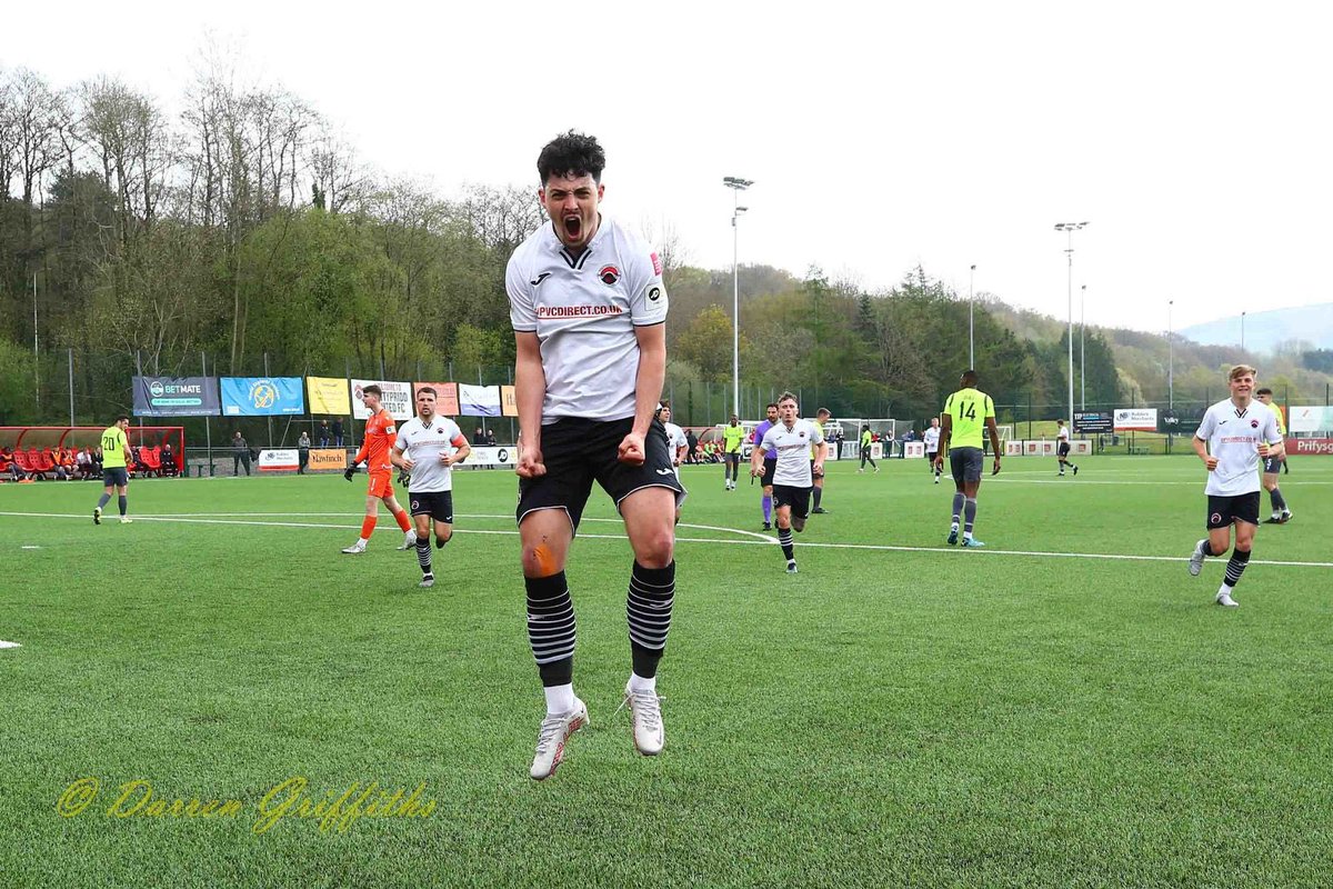PontyUnitedM's tweet photo. 𝐏𝐀𝐒𝐒𝐈𝐎𝐍 💪🏻

@owainjones39 ⚽️

#OneClub #WeAreUnited https://t.co/IbZXm1zvMP