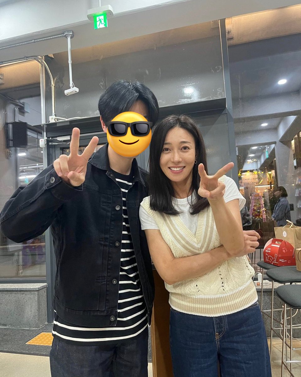 oreoboxxx's tweet photo. 니눈깔찌를게피스 https://t.co/IqeRUcDPm8