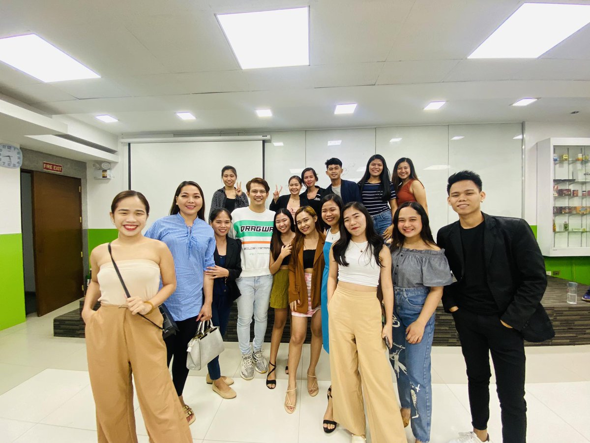 aileencapricorn's tweet photo. LCOP TRAINING WITH THE HALL OF FAMER NG COMPANY AND SHARER STORY OF HIS SUCCESS IN THE INDUSTRY ❤️💵❤️‍🔥💎 https://t.co/OJwPLlxKqF