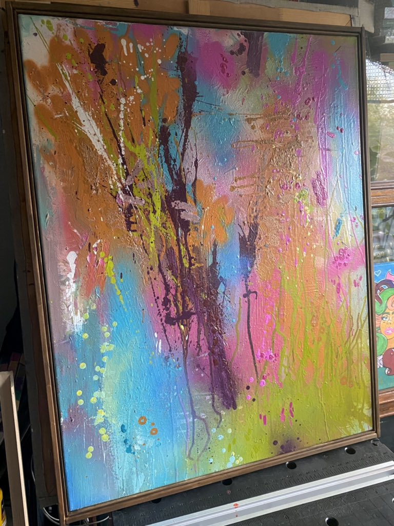 _vainivan's tweet photo. One of my old paintings had a bad canvas that was skewed. I had to make a frame for it. Coated it with walnut lacquer today.
It looks solid 🎩
And the picture itself has an unusual story of its creation, which I will tell later 😉😏
#abstractartist
#abstractart
#madebyman https://t.co/TuRCOspmqf
