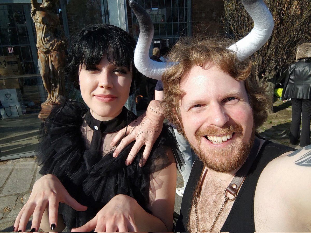 ApolloDobie's tweet photo. Met Wednesday Addams @ViennaComix #addamsfamily #viennacomix #cosplay #furrynerd https://t.co/g6XggMVMjw