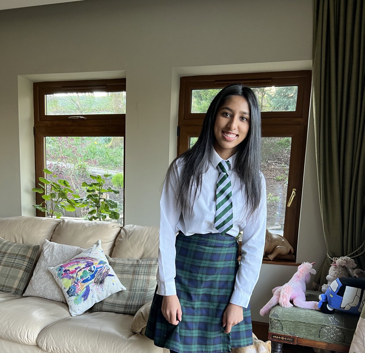 PoonamOBE's tweet photo. From day 1 to last day of her school. This is a happy moment for me as her mum. #daughterlove #Daughter #love #school https://t.co/j02174X3LF