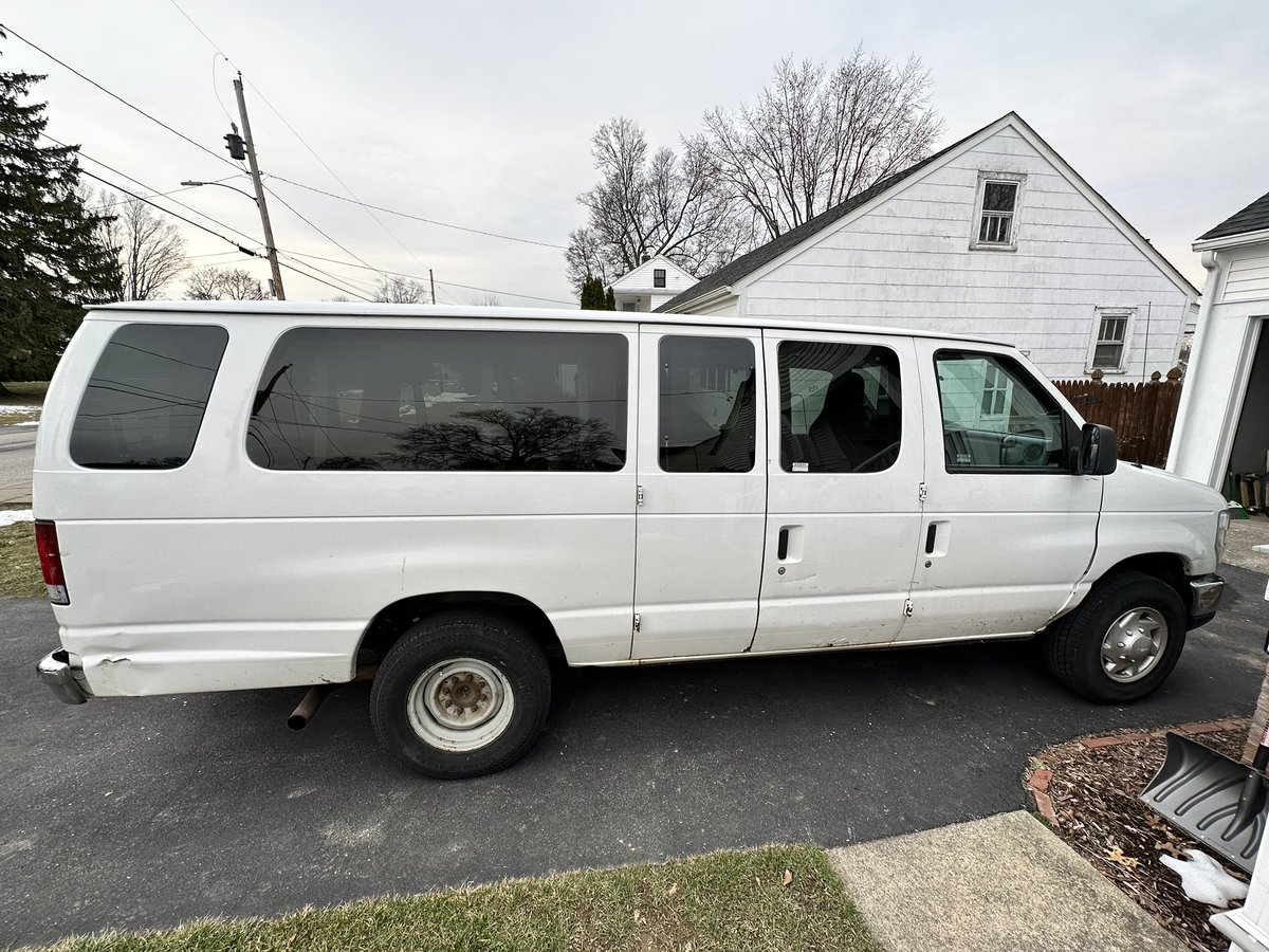 Music twitter: I am selling my 15 passenger van. Help me find a band in need 🙌

DM if you’re interested! 🤝

Listing: hudsonvalley.craigslist.org/cto/d/glenham-…