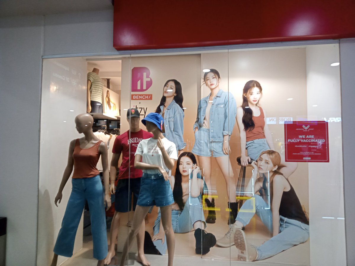 cryuscent's tweet photo. hello!
#ITZY @ITZYofficial #ITZYBENCH https://t.co/a04p7jbBIL