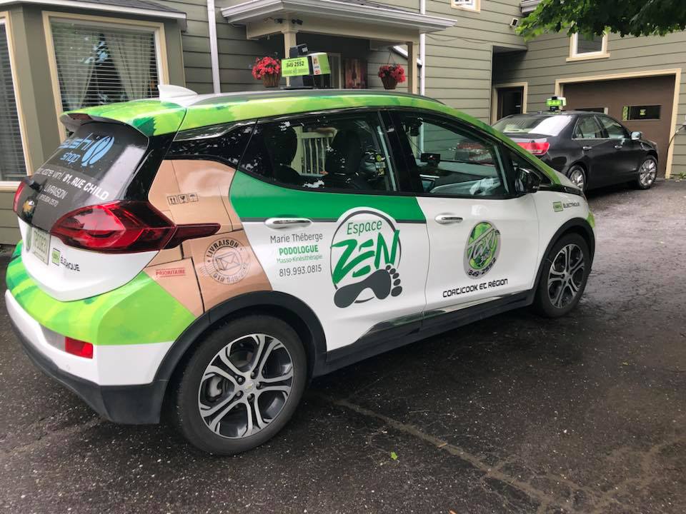 RaynaldDrolet's tweet photo. Pour aller VERT votre destination, il n'y a pas plus VERT que #Taxi 300 #Coaticook  Bonne journée de la terre :-) #WeDon'tHaveTime #JourneeMondialedelaterre https://t.co/j4WkbIi31K