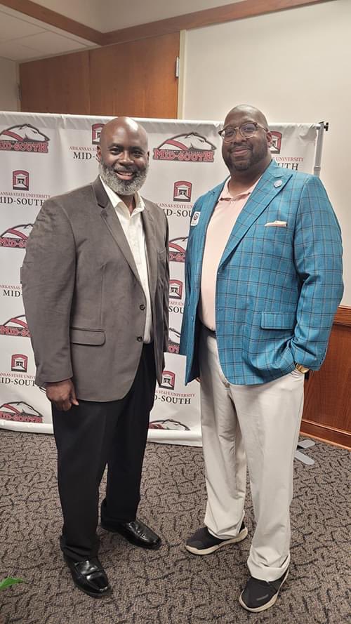 ASUBStudents's tweet image. Several from @ASUBeebe had the opportunity to attend the Men of Color Conference at @asumidsouth in West Memphis on Friday, April 14, 2023. The theme of the conference was "Building Bridges Creating Change." #StudentsLead #BeVanguard🖖