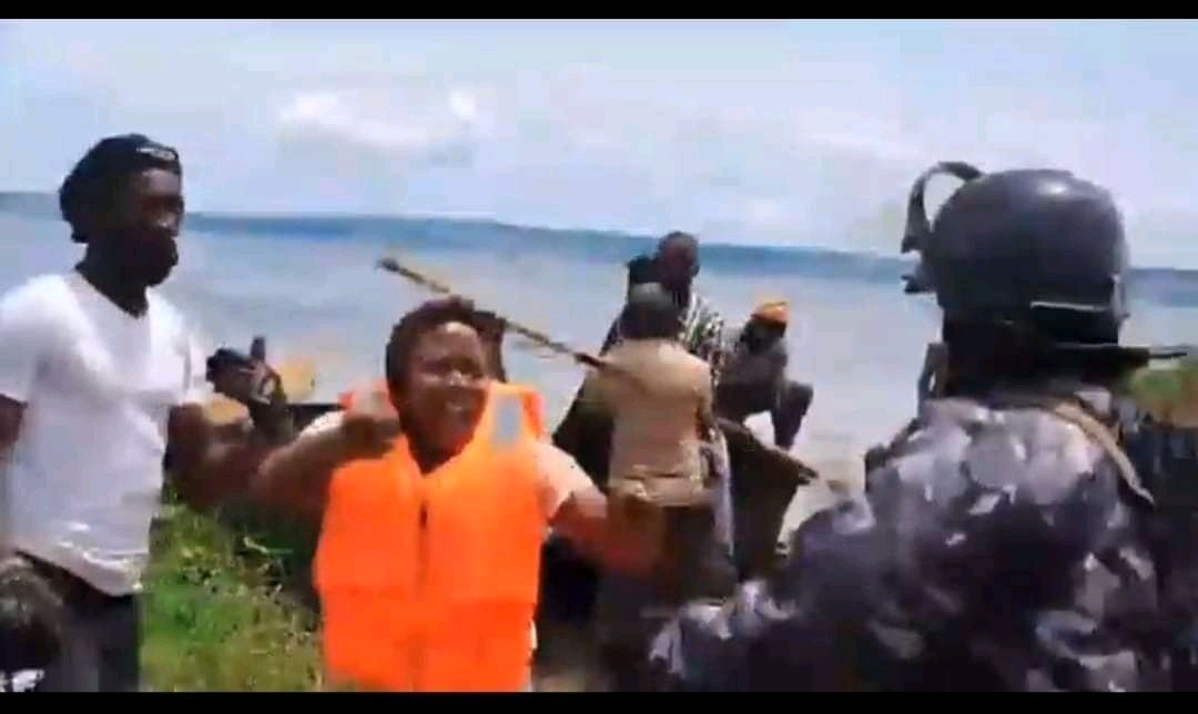 MathiasMpuuga's tweet photo. Hon @SusanMugabi the Woman MP for Buvuma has been hospitalised since April 21 after overzealous @PoliceUg officers in their usual brute show of force broke up her belated Women's Day celebrations just like they did in Mityana &amp; Kiboga districts last month. 1/2 https://t.co/lNVXv8oKCQ