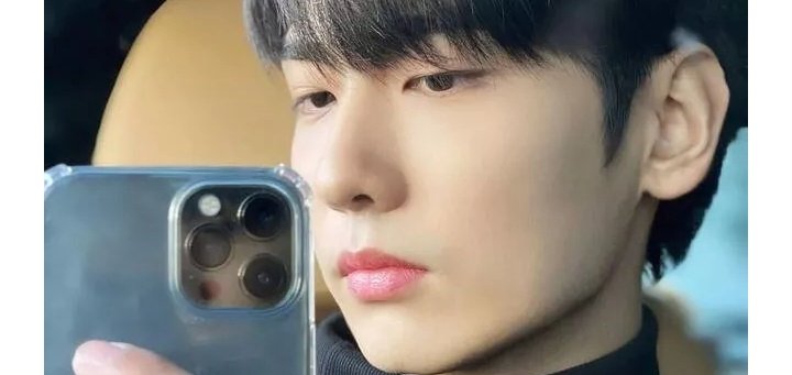 chan_tae_lu_ja7's tweet photo. Я думаю сегодня вместе с Бином будет уместно почтить память и вспомнить Джонхена, Хару, Солли и Джихана 🕯🕯🕯🙏🙏🙏
#JONGHYUN #HARA #Solli #Jihan #Moonbin https://t.co/j9KyEKEVmh