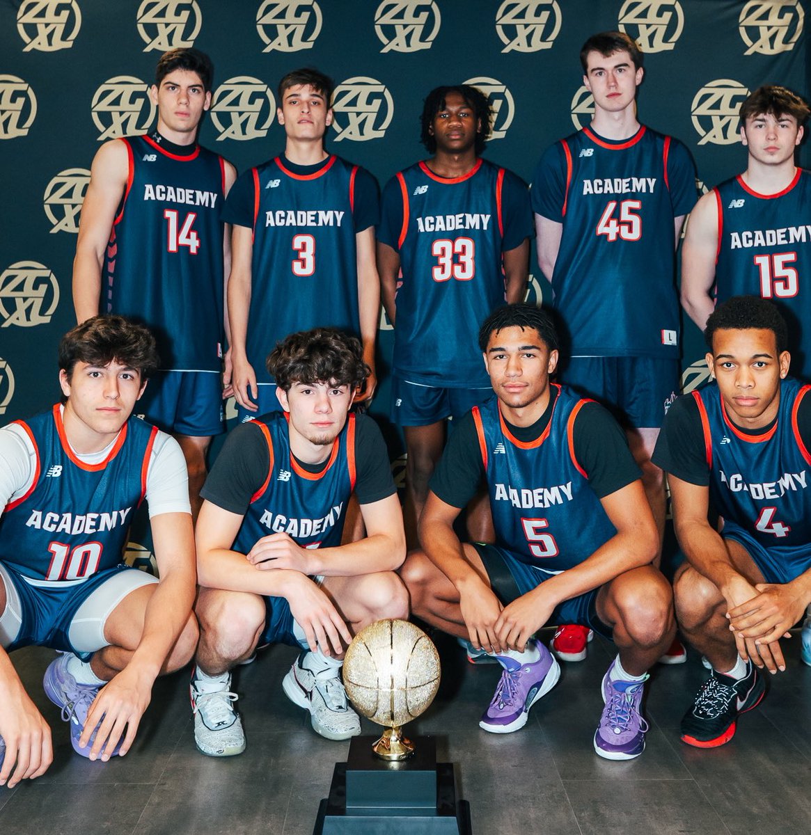 JasonS_ZG's tweet photo. Super impressed with newly added @ZeroGravityXL programs on Day 1 ✍️

Day In Day Out (NY)
@danabarrosbball (MA)
@gbaeliteaau (PA)
@man2mansoldiers (VA)
@NYBBallAcademy (NY)
@u_playmaker (NY)

With 40+ schools checked in on Friday, @Aser_ZG priming Year 3️⃣ to be the best yet 💪 https://t.co/KTyuX2PVqS