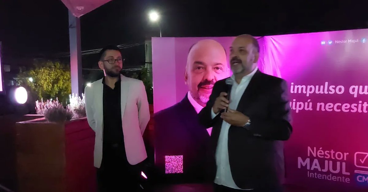 GabrielLopez_OK's tweet photo. Junto a @MajulNestor,  @alfredocornejo y @hebesil nos reunimos con más de 60 empresarios del Departamento de Maipú en @cumbrar.
Vamos a seguir trabajando por el crecimiento y desarrollo articulando un trabajo entre lo público - privado en beneficio del impulso que Maipú necesita. https://t.co/wvmbsV3JCH