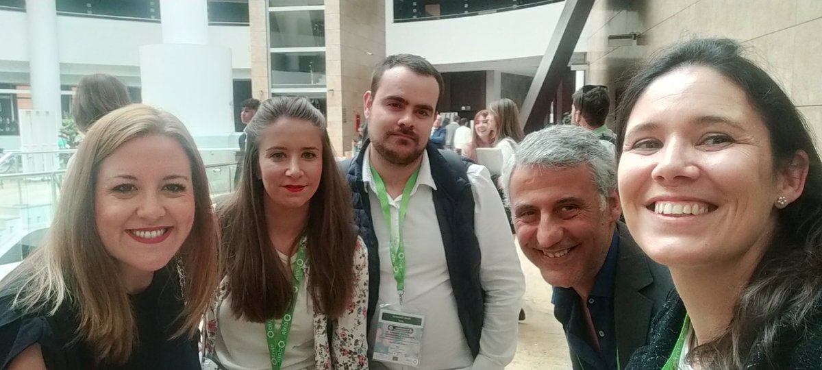 MariaMafero's tweet photo. Lo mejor del #Simpodader23? Las personas que lo integran. Me ha encantado compartir perspectivas con compañeros como vosotros 💚💚💚 https://t.co/PVuf7BITR5