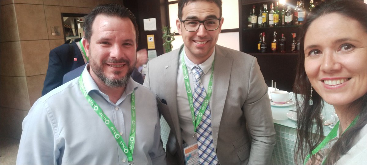 MariaMafero's tweet photo. Lo mejor del #Simpodader23? Las personas que lo integran. Me ha encantado compartir perspectivas con compañeros como vosotros 💚💚💚 https://t.co/PVuf7BITR5