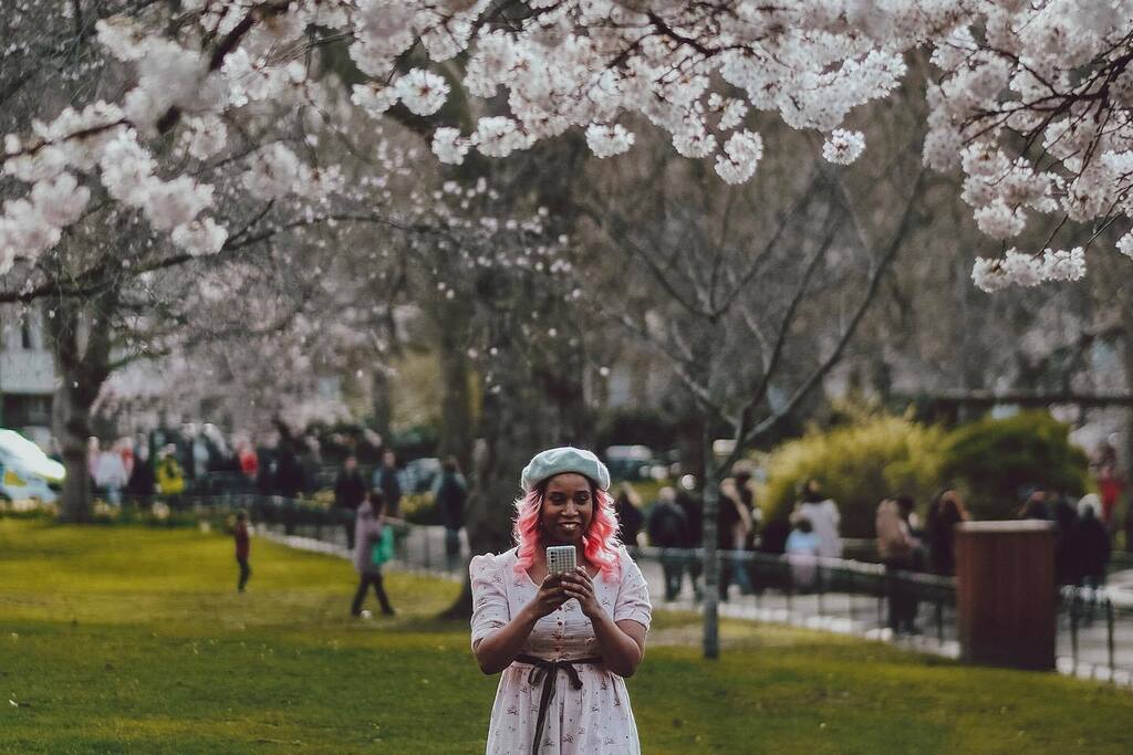 arigurdon's tweet photo. Spring in St. James’ Park 🌸
.
.
.
.
#womenstreetphotographers #stjamespark 
#repostmyfujifilm #fujixpassion #womeninstreet #myfujilove #fujifilm_street #erodedstreet #equal_streets #street_me_up #documagazine #framelinesmag #mystreet_women #womendrea… https://t.co/nizUUwnqCl https://t.co/PJImCPTFUQ