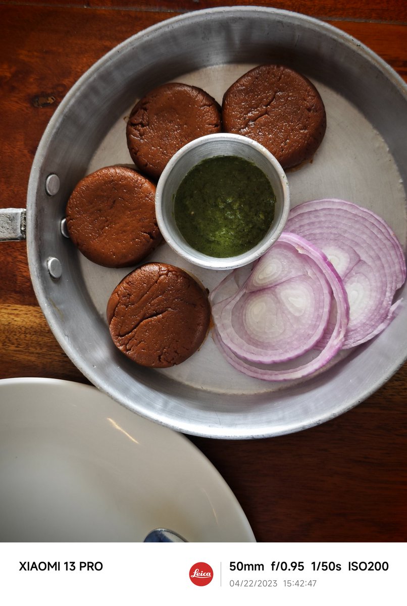 PrateikDas's tweet photo. Celebrating Eid with some mouth-watering Mutton Galoti Kabab!๐
The rich flavors and tender texture are truly unbeatable. Trust me, you won't be able to resist the temptation.
#EidMubarak #MuttonGalotiKabab #Foodie #DeliciousnessOverload https://t.co/npqopSKrjt