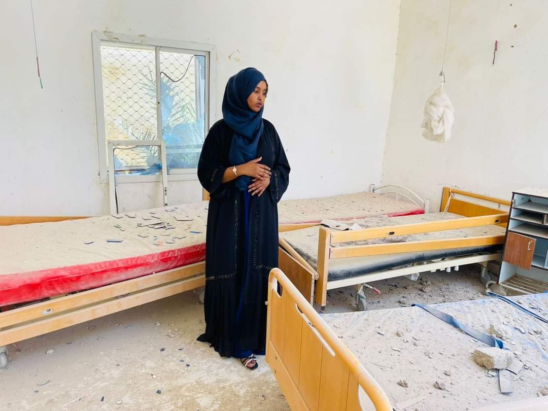 Tusmo_Somali's tweet photo. Maternity ward in Las'anod General hospital were #Somaliland forces bombed. 
I can only imagine the fear and sadness they felt in those final moments, knowing that their lives were coming to an end. #Lasanod https://t.co/3MPKJ2idOb