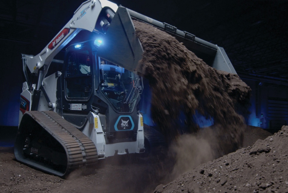 goironhide's tweet photo. Happy 🌎 day! 🌎 With a focus on sustainability and industry-leading performance, Bobcat alternative-power solutions are designed to make a difference in the communities where we live and work. Check out Bobcat’s all new ELECTRIC EQUIPMENT. ⚡️ https://t.co/FWYO67THWG