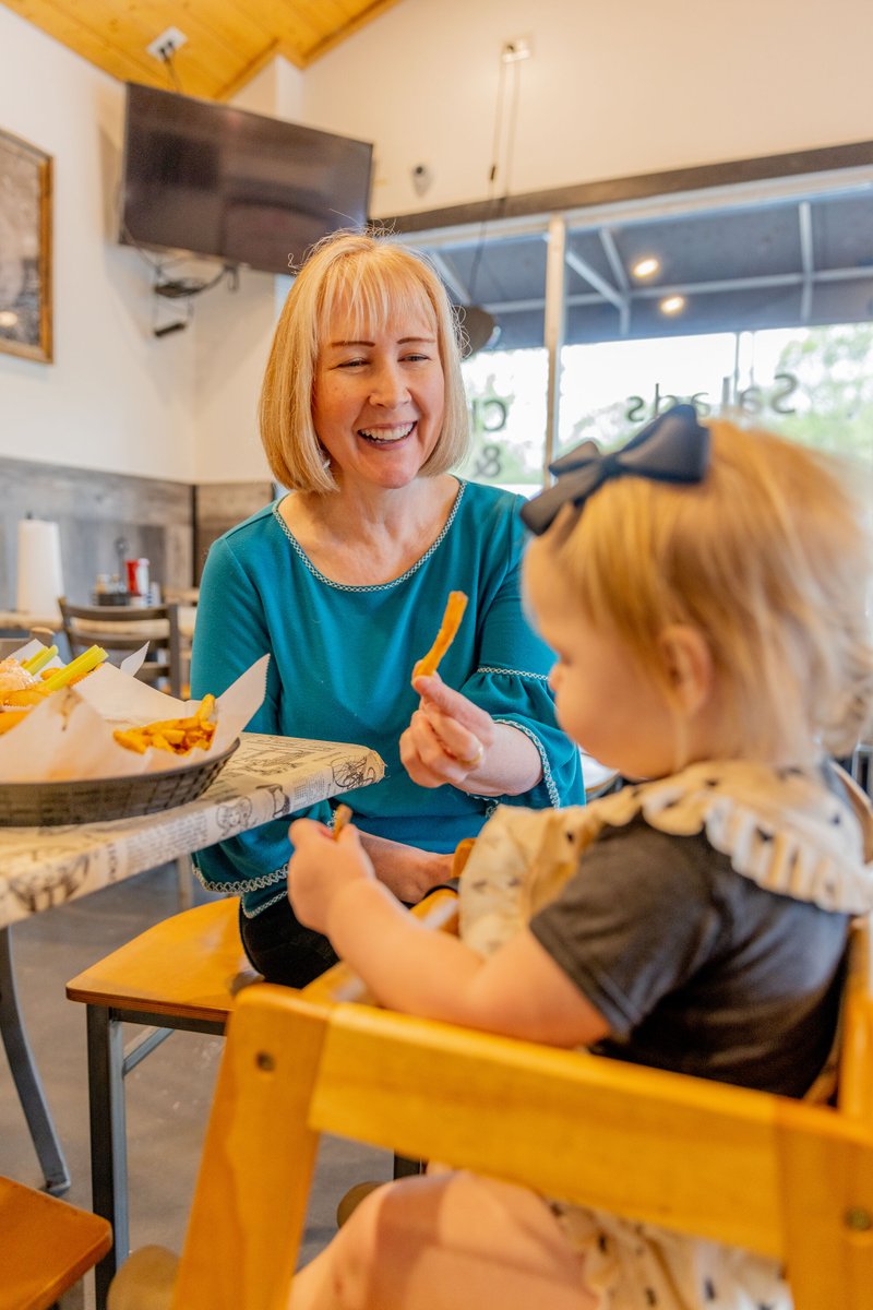 GroundEats's tweet photo. We have something for everyone, even the little ones ๐
Don't forget that kids eat for just $1 on Saturday's!
#kidfriendly #familyrestaurant #familyowned #familyfriendly #specials #groundrestaurant #groundeats https://t.co/75tvqMCOZN