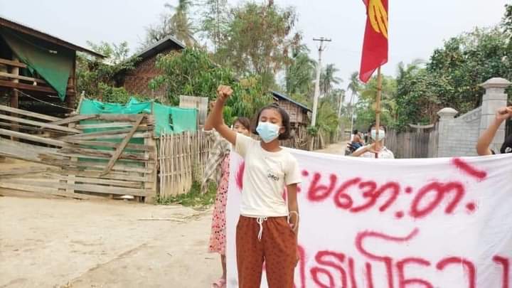 miN13700's tweet photo. 674-day anti-dictatorship demonstration was continued by the protesters of Never Cold-blooded Shwe Nwe Blood Strike in Yinmarbin township on April 22.

#LegalizationOfNUG
#2023Apr22Coup
#WhatsHappeningInMyanmar https://t.co/ekjgaXY9Hg