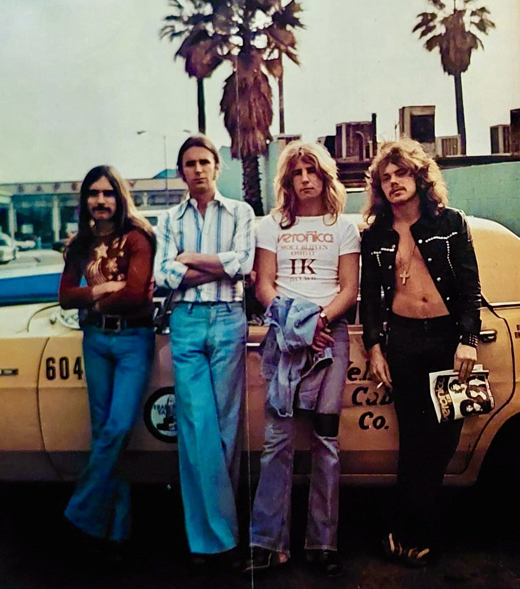 RickParfittJnr's tweet photo. Man….the 70’s were hella cool.
#Dad #Quo https://t.co/vkn9Zu5Ru0