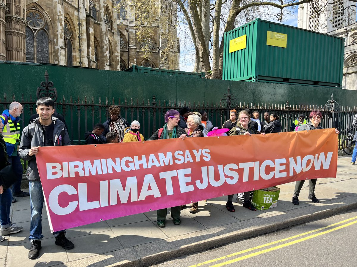 BrumCJC's tweet photo. Birmingham 💚 #TheBigOne #UniteToSurvive #EarthDay https://t.co/vnToZAn0zE