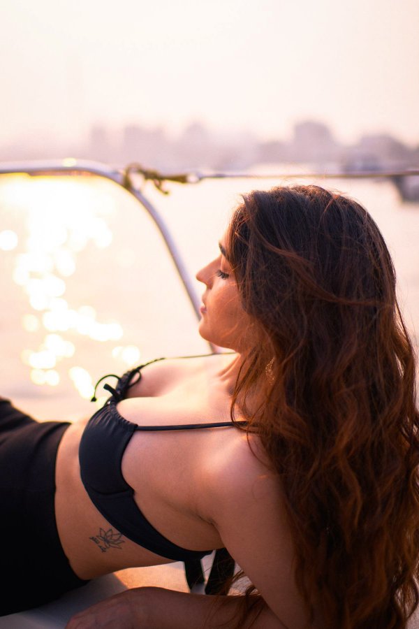 FuUfyaSakAAq-Zq?format=jpg&name=900x900