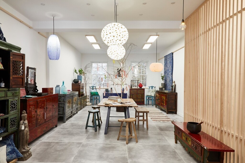 rougeshopuk's tweet photo. Our HAPPY place!

Our Stoke Newington shop is open today until 5.30pm and Sunday 12-5pm.

We look forward to welcoming you 💫

#chinesefurniture #stokenewington  #stokey #london #vinterior #shoplocal #vintage #curatedvintage #interiordesign #antiqueho… https://t.co/6iZq9EZLFs https://t.co/nkQYBmd318