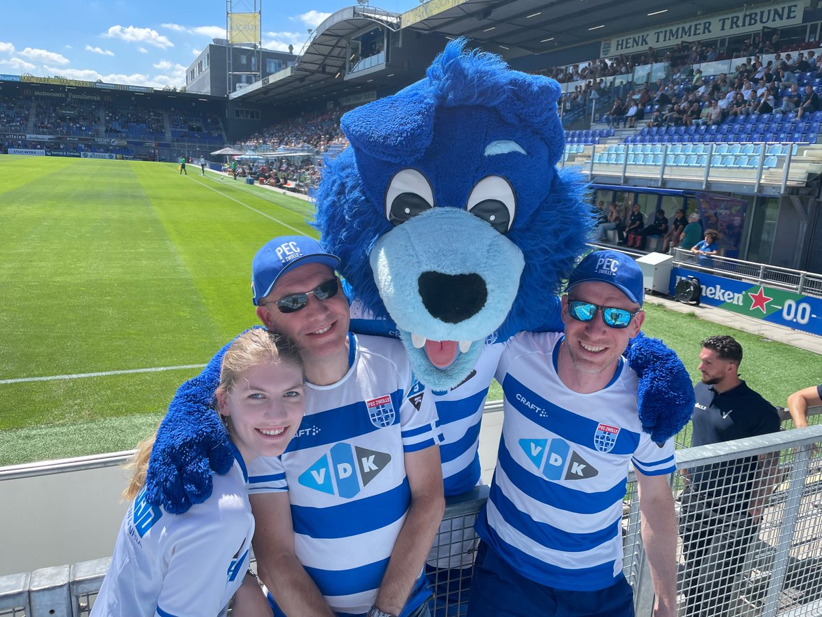 dijk_johandijk1's tweet photo. @PECZwolle We zijn er uiteraard weer bij volgend jaar! @PECZwolle #pecisback #demooisteclubvanallemaal! https://t.co/ikqtnrNBm7