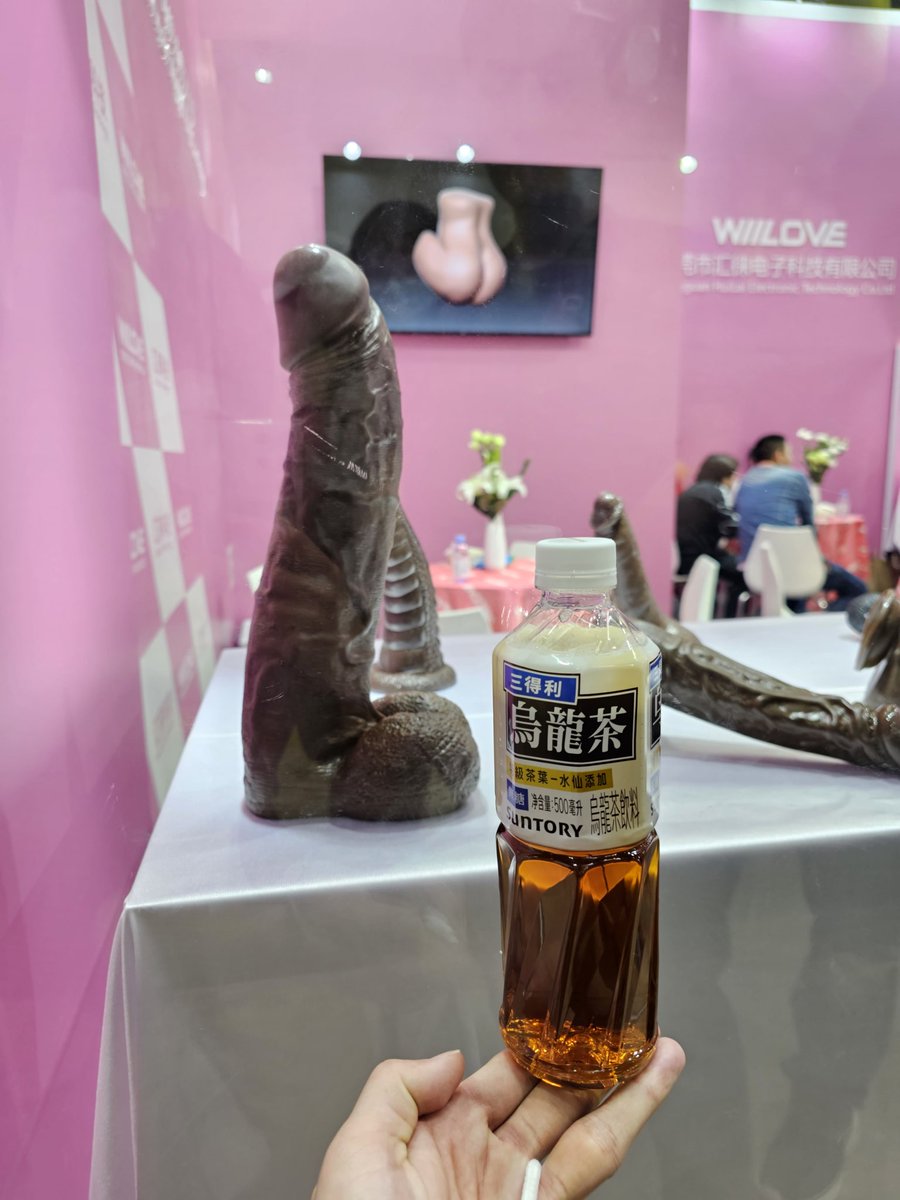 AhornBeast's tweet photo. 如同看到了屌的海洋一般。。。这展太强了！！！！！ https://t.co/mZl72FDK2w