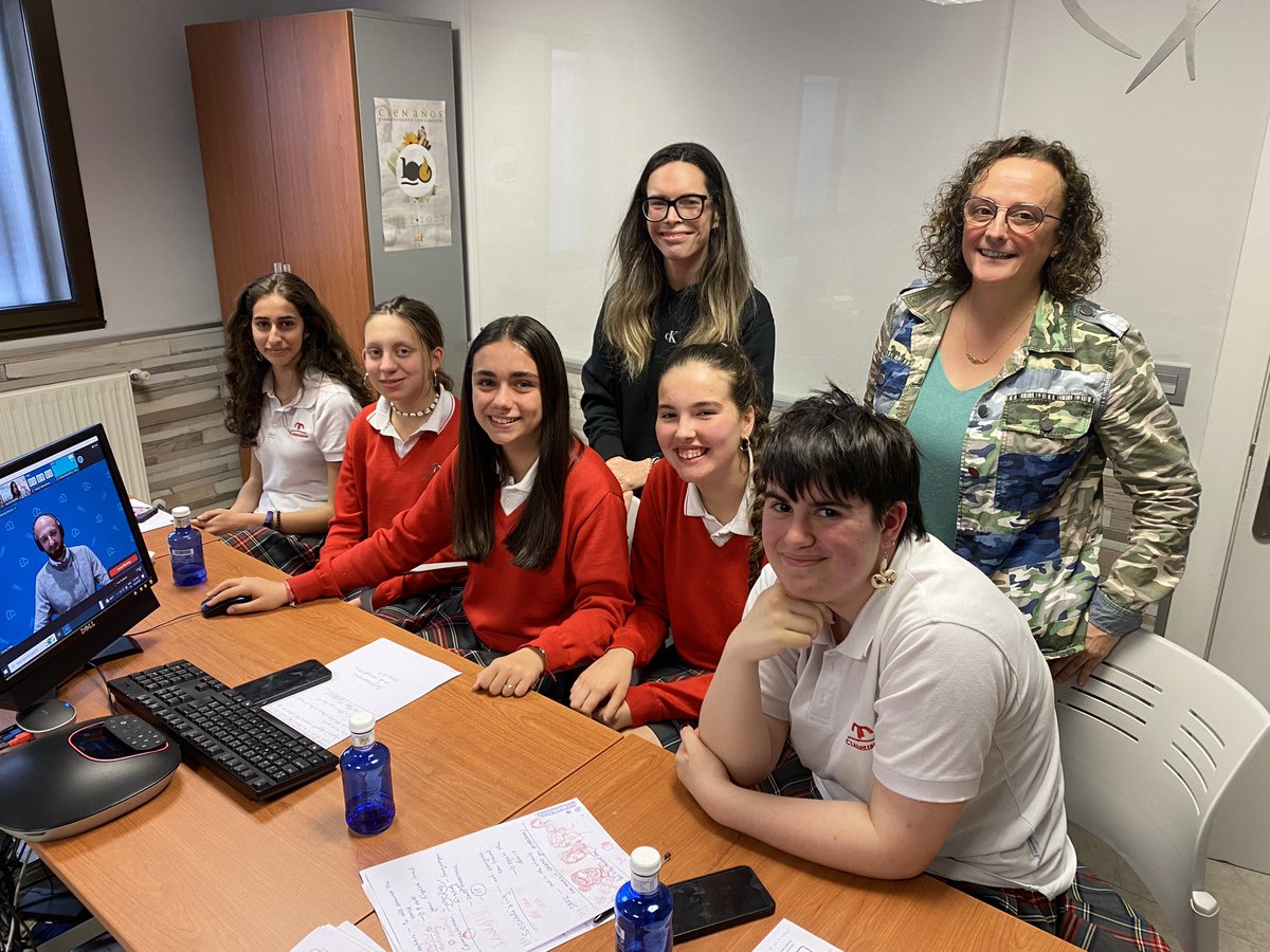 El equipo del #CODEMA se ha proclamado brillante Campeón Nacional 🥇🏆 de la #VIIDebateLeagueTangram al vencer en la final a <a href="/claretbarcelona/">Escola Claret Barcelona</a> tras una intensa mañana de debates clasificatorios previos. ¡Enhorabuena! 👏👏👏 <a href="/Tangram_LS/">Tangram_LearningSystems</a> <a href="/cmfsantiago/">Claretianos Santiago</a> <a href="/PedagogicosS/">Pedagogicos Claretianos de Santiago</a> <a href="/EC_Asturias/">EC Asturias</a>