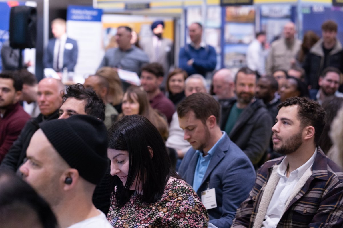 Investor_Show's tweet photo. 3 hours to go. Still busy down at the property investor Show

https://t.co/76QbHWBfLt https://t.co/anRbWCA0pg
