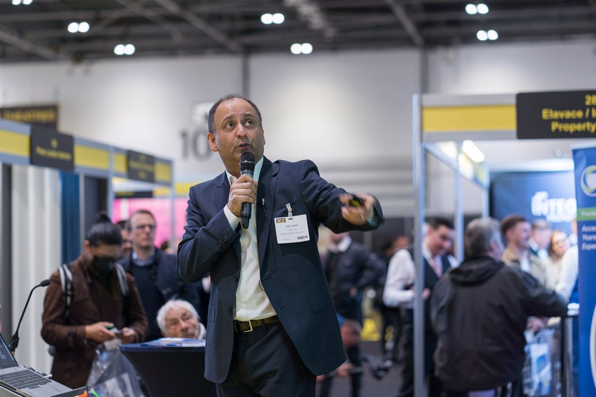 Investor_Show's tweet photo. 3 hours to go. Still busy down at the property investor Show

https://t.co/76QbHWBfLt https://t.co/anRbWCA0pg