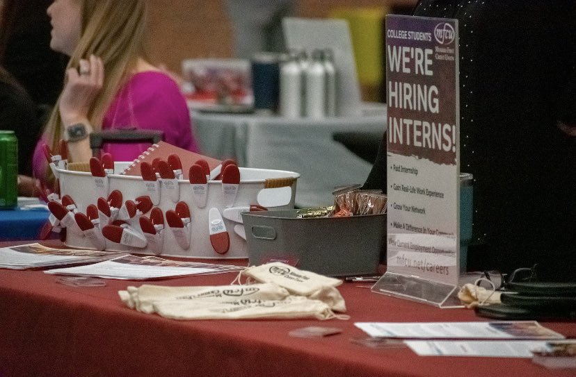 DeltaCollegiate's tweet photo. Dawn Little, Career Development and Employer Engagement Specialist for Delta College described hearing comments like, “Wow, this is so busy!” and spoke of her satisfaction with the participation in the Great Lakes Bay Job Fair from the community https://t.co/eGRAemG5C1