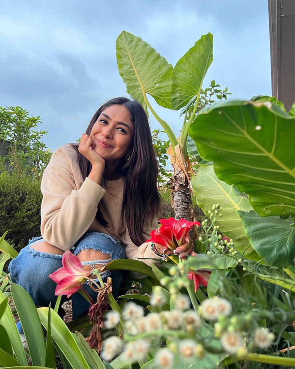 jyomrunal's tweet photo. Happy world Earth Day 🌍
@mrunal0801
#MrunalThakur #WorldEarthDay #SavePlanet #LovePlanet #SaveEarth #mrunalthakurfans #jyomrunal https://t.co/NU29dXIZjG