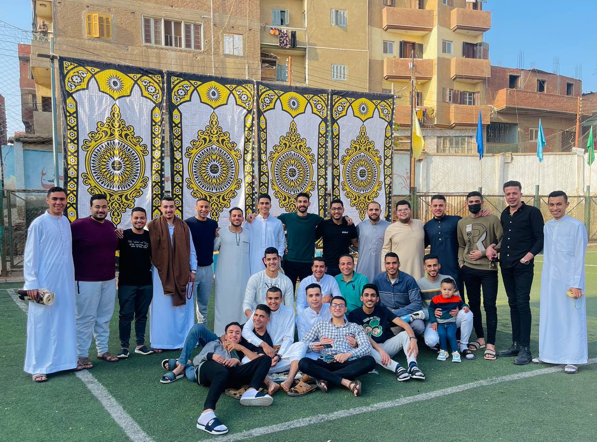 YahyaMosad2's tweet photo. احلى عيد 2001❤️✨✨ https://t.co/xRmPYPJRdz